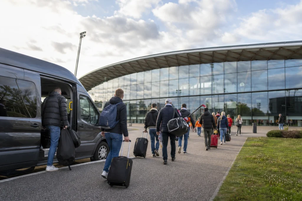 Jak zaplanować przejazd na MŚ w hokeju 2026 w Amstelveen? - Holandia